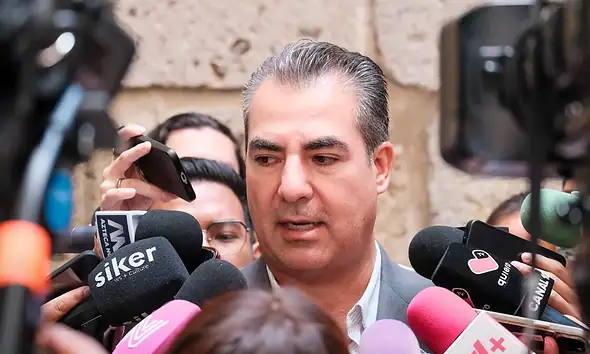Ismael Jáuregui Castañeda, director general del SIAPA, informa sobre los adeudos atribuidos a los municipios de Tonalá y San Pedro Tlaquepaque.