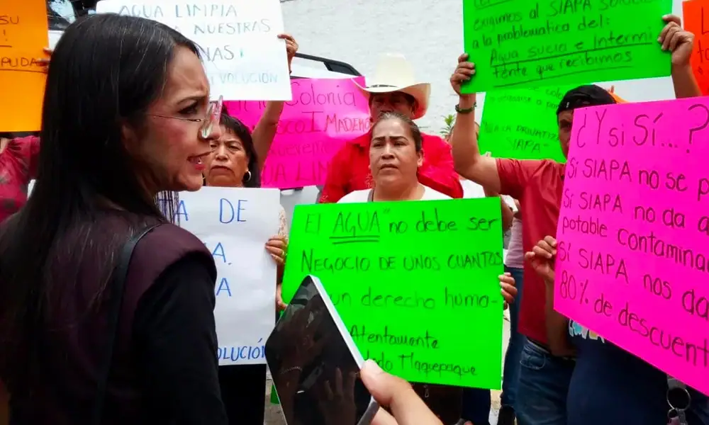 Laura Imelda Pérez Segura participa en la Junta de Gobierno del SIAPA para solicitar la revisión de colonias de Tlaquepaque.