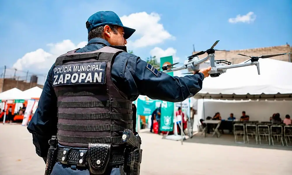Zapopan busca cubrir 128 plazas de policía y ofrece ingresos integrados de 25 mil 134 pesos, además de una beca durante la academia.
