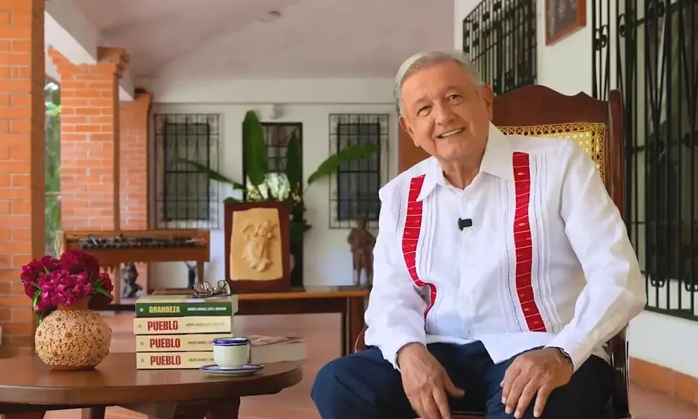 Andrés Manuel López Obrador presenta su nuevo libro Pueblo