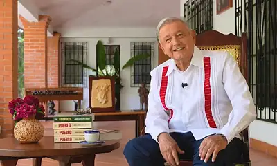 Andrés Manuel López Obrador presenta su nuevo libro Pueblo