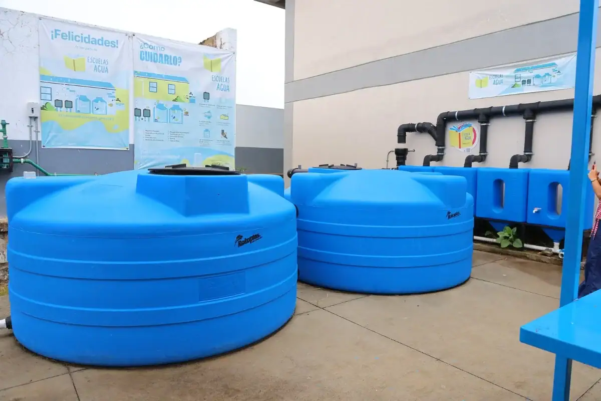 Zapopan instala Escuela de Lluvia con capacidad para 10 mil litros