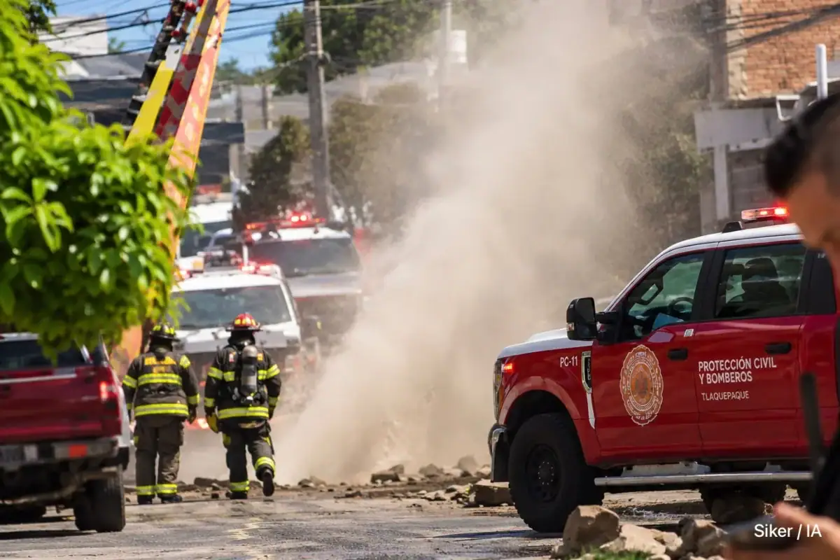 Elementos de emergencia atienden fuga de gas natural en Las Huertas, Tlaquepaque