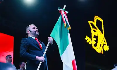 Gerardo Quirino durante el Grito de Independencia 2026 en Tlajomulco.