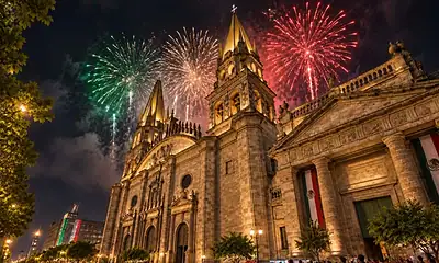 Celebración del Grito de Independencia en el Centro Histórico de Guadalajara
