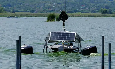 Jalisco y Tlajomulco instalan circuladores solares en la laguna de Cajititlán