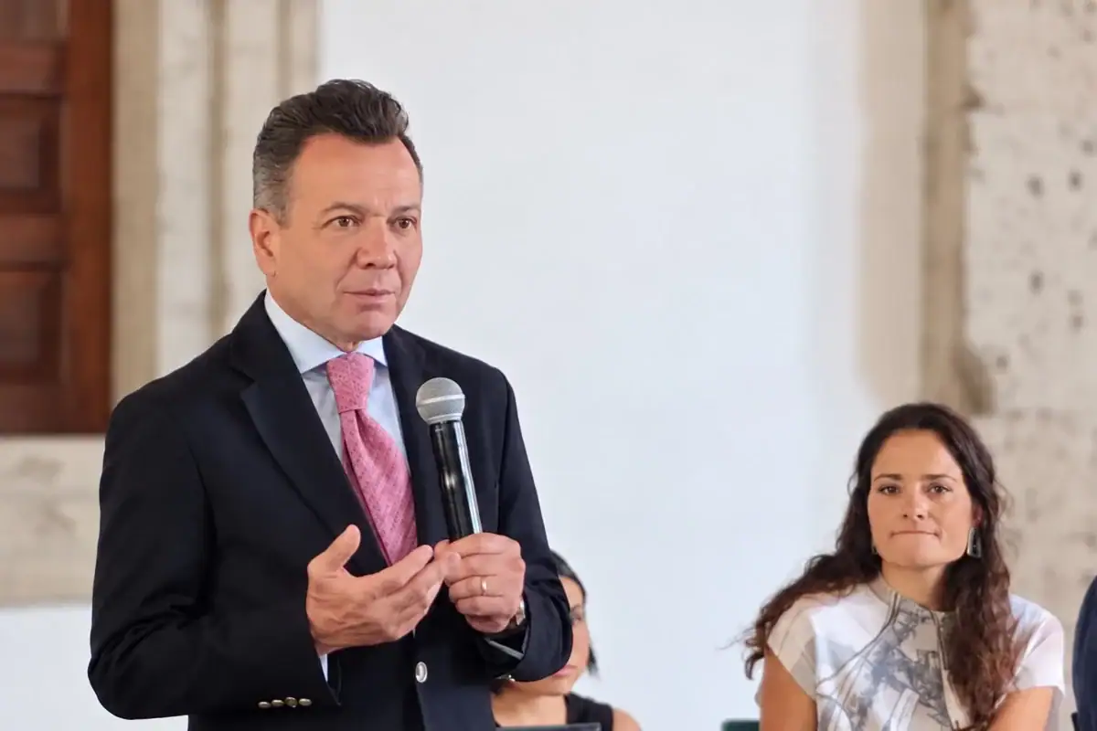 Pablo Lemus entrega rehabilitación de Escuela de Artes con inversión de 73.4 mdp
