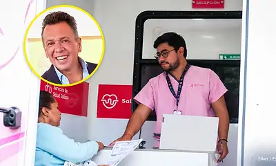 Pablo Lemus entrega nuevas unidades móviles de salud en Juanacatlán