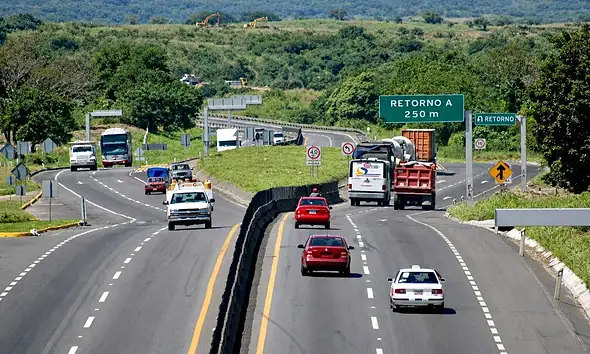 Obras del Programa de Infraestructura Carretera en México
