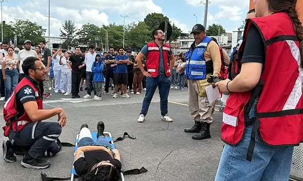Protección Civil Jalisco vigila posible ciclón tropical en el Pacífico