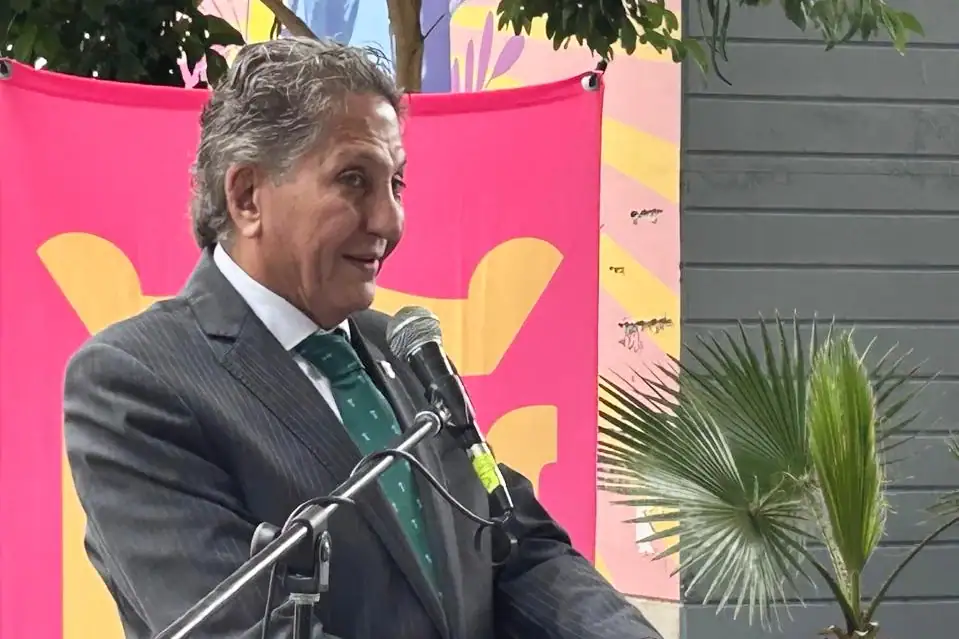 Danzantes y autoridades durante la inauguración de la quinta edición del Tianguis de la y el Danzante en Zapopan.
