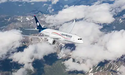 Avión de Aeroméxico que operará la ruta directa Guadalajara-París desde abril de 2027.