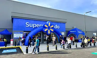 Walmart de Periférico y Guadalupe reabre tras incendio de 2024