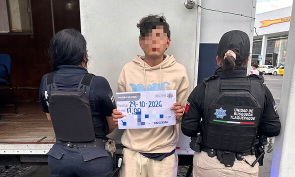 Policías de Tlaquepaque brindan atención en la Nueva Central Camionera.