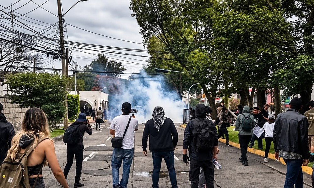 Manifestación por agua limpia frente a Casa Jalisco que motivó nuevas medidas cautelares de la CEDHJ