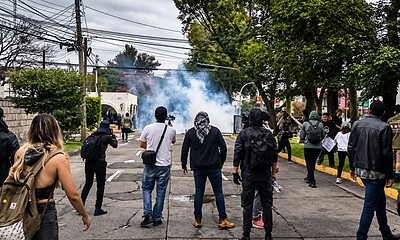 Manifestación por agua limpia frente a Casa Jalisco que motivó nuevas medidas cautelares de la CEDHJ