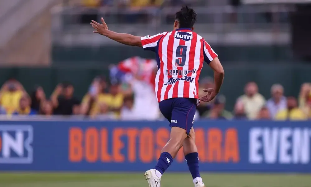 Chivas recibe a Tigres en el Estadio Akron durante la Jornada 12 del Apertura 2026