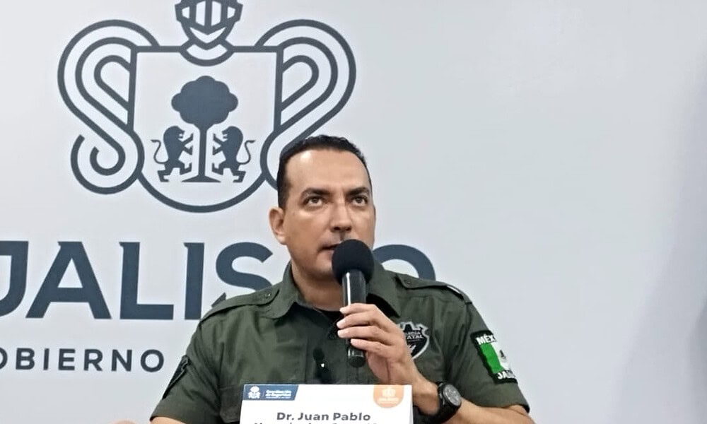 Juan Pablo Hernández González, secretario de Seguridad de Jalisco, informa sobre la investigación contra policías por el operativo del 11 de octubre frente a Casa Jalisco.