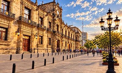 Pronóstico del clima HOY en Guadalajara con temperaturas de hasta 27 grados.