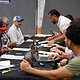 Productores agropecuarios reciben apoyos del Gobierno de Jalisco durante una entrega del Fondo para Contingencias Agroalimentarias en Etzatlán.