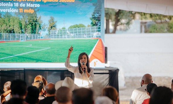 Verónica Delgadillo entrega la rehabilitación de la Unidad Deportiva 35 Ignacio Jacobo, en Guadalajara, con una inversión de once millones de pesos.