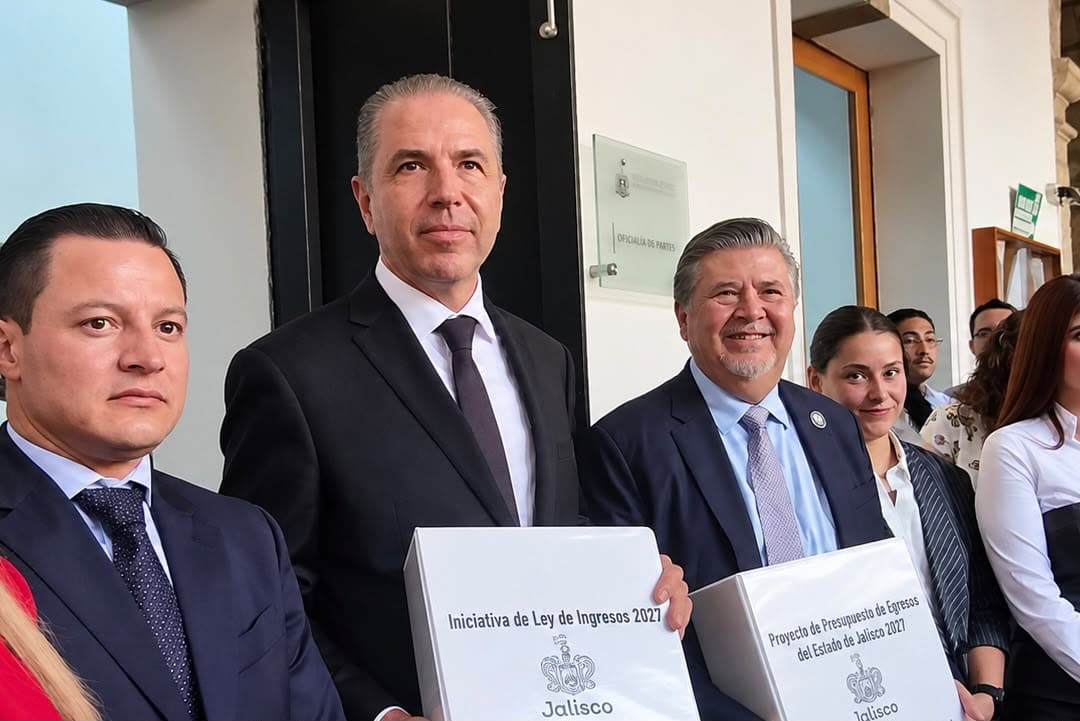 Carlos Arias Madrid y Luis García Sotelo presentan ante el Congreso de Jalisco el paquete económico 2027, por 193 mil 640 millones de pesos.