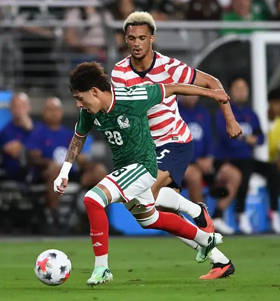 México cayó 3-0 ante Estados Unidos en Arizona.