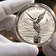 Onza de plata Libertad HOY baja seis pesos este lunes 5 de octubre de 2026