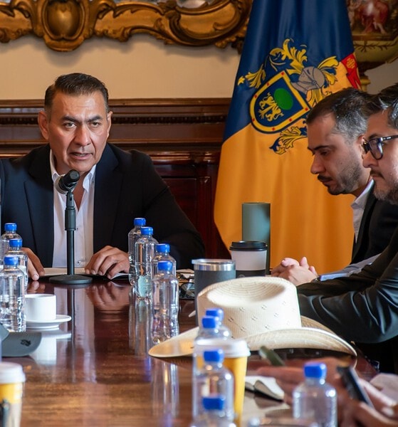 Autoridades estatales y municipales de Jalisco participan en una reunión de coordinación del operativo para la marcha por la calidad del agua del 18 de octubre de 2026.