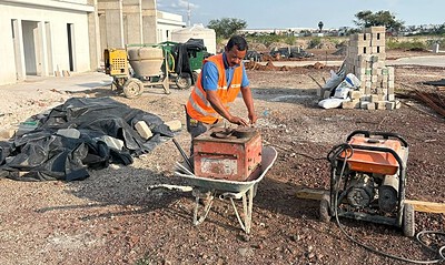 Trabajos de rehabilitación y mantenimiento en panteones municipales de Tlajomulco previo al Día de Muertos 2026.