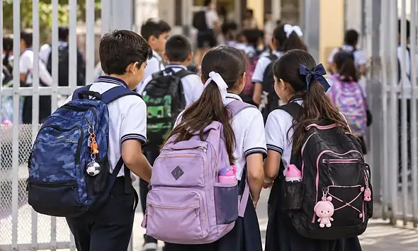 Regresan a clases presenciales 30 municipios de Jalisco tras Rachel