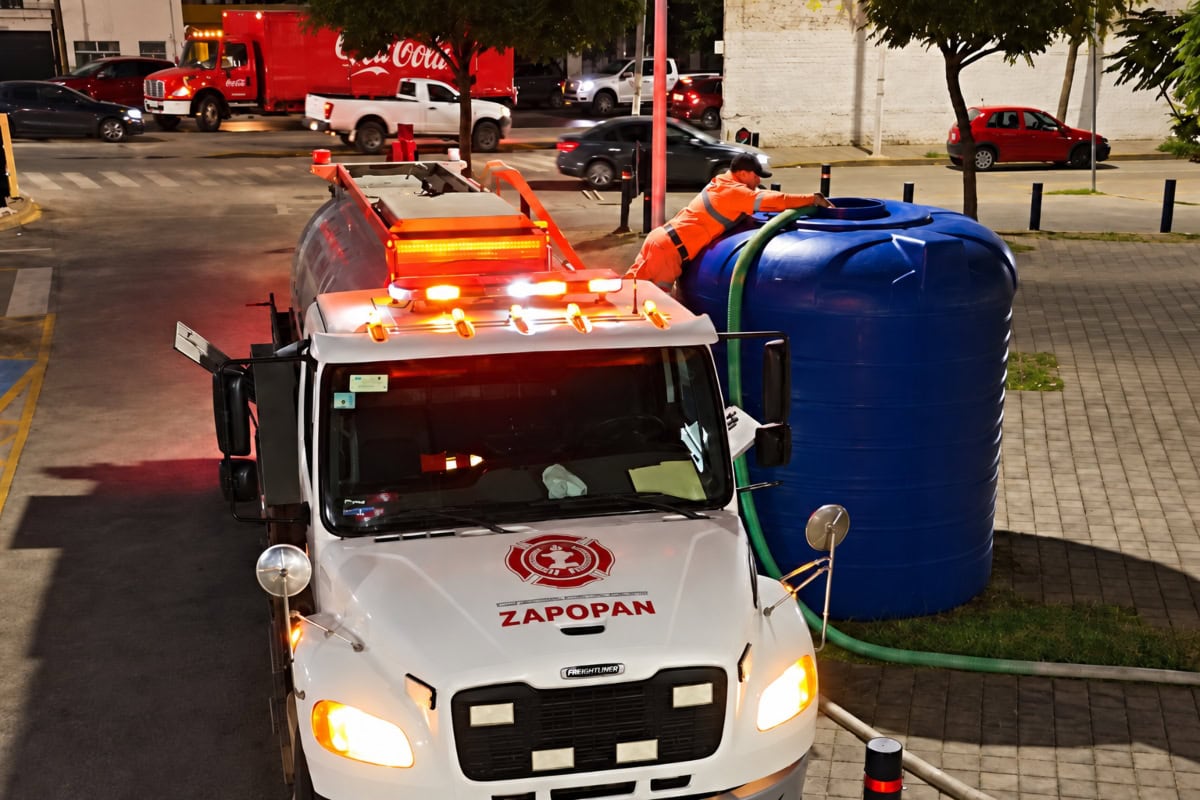 Zapopan implementará un operativo con 45 pipas y 100 cisternas comunitarias para apoyar a 211 colonias durante la rotación del servicio de agua.