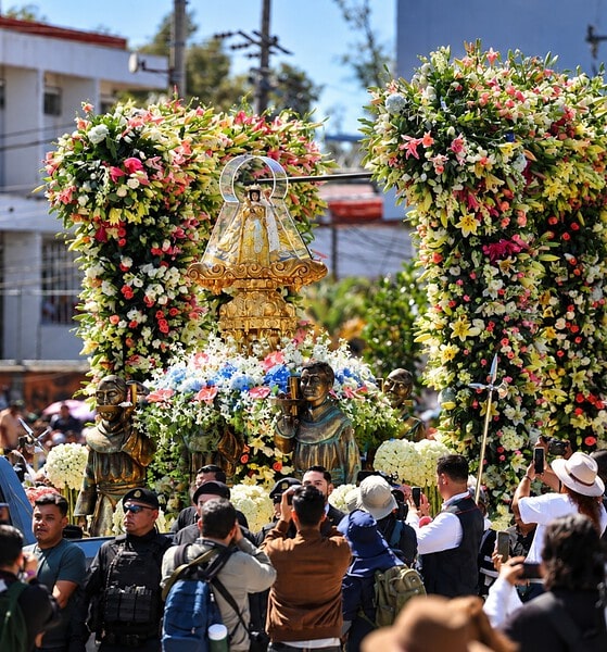 Miles de peregrinos y danzantes acompañan a la Virgen de Zapopan durante la edición 292 de la Romería del 12 de octubre de 2026.