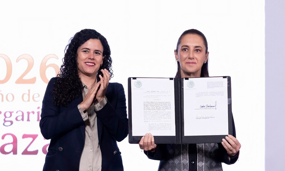 Presidenta Claudia Sheinbaum firma decreto sobre nacionalidad para aspirantes a Presidencia y gubernaturas