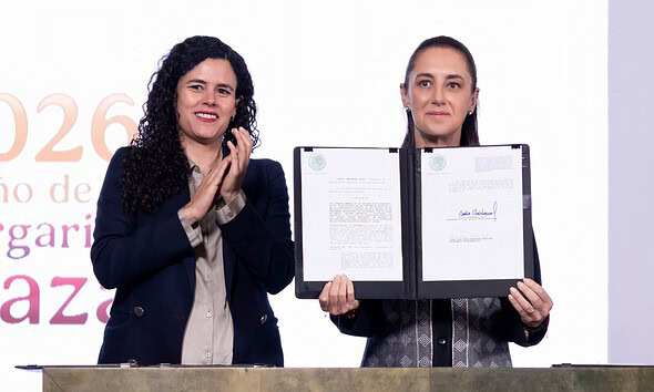 Presidenta Claudia Sheinbaum firma decreto sobre nacionalidad para aspirantes a Presidencia y gubernaturas