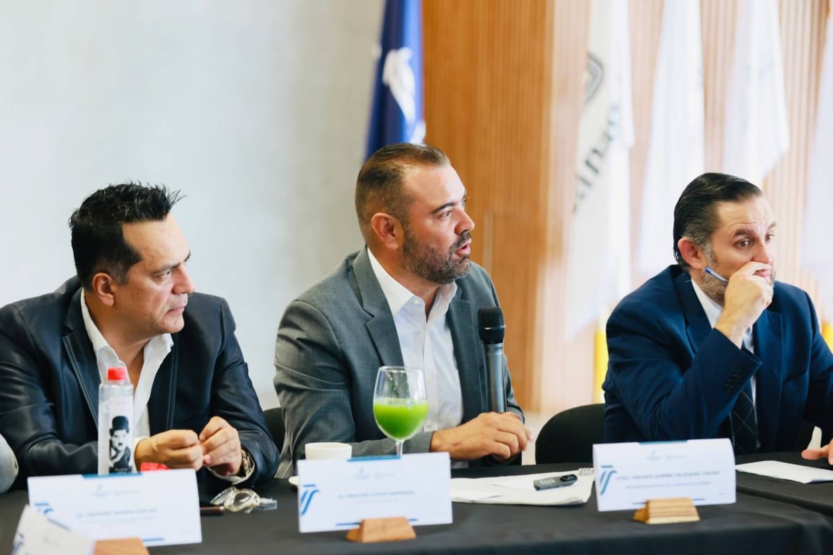 Gerardo Quirino Velázquez presenta balance de inversión y obras de Tlajomulco ante industriales